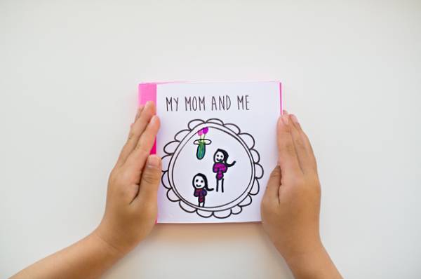 \"free-printable-mothers-day-book-kids\"